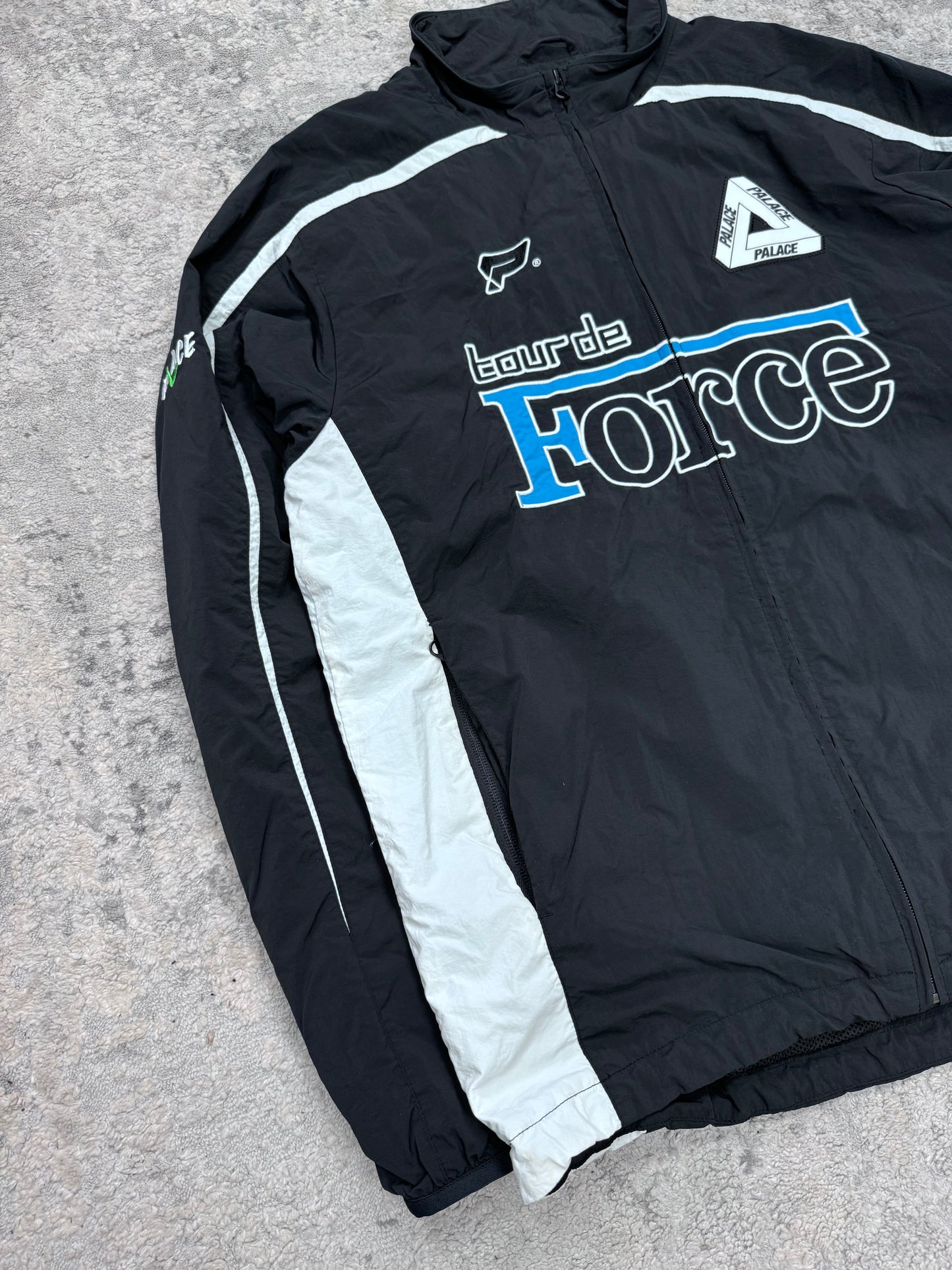 Palace Europa track jacket (L)